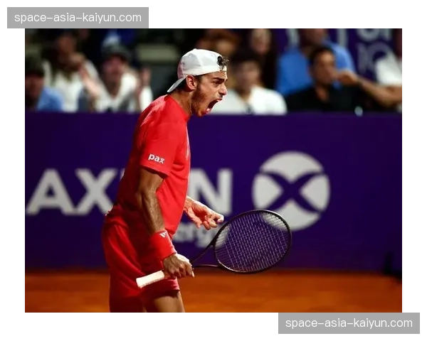 独家专访里尔主帅丰塞卡：详解4-2-2-2阵型如何重塑法甲中场格局