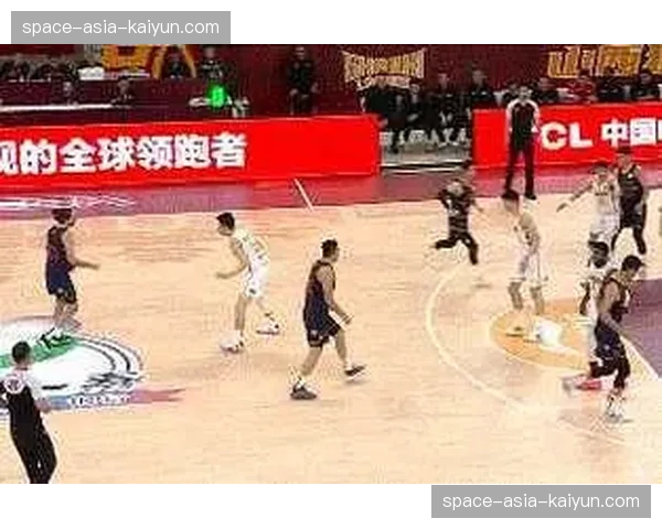 挡拆战术演变：现代CBA季后赛中，中锋策应能力价值凸显